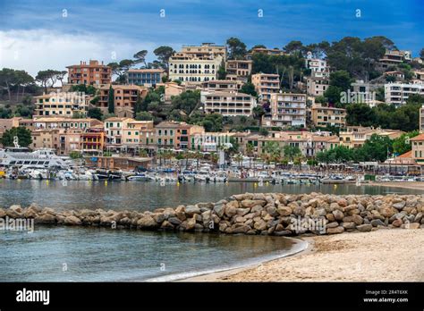 Platja De Port De Soller Beach Port De Soller Mallorca Balearic