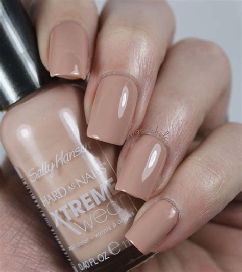 My New Favorite Nude Sally Hansen Xtreme Wear Bare It All