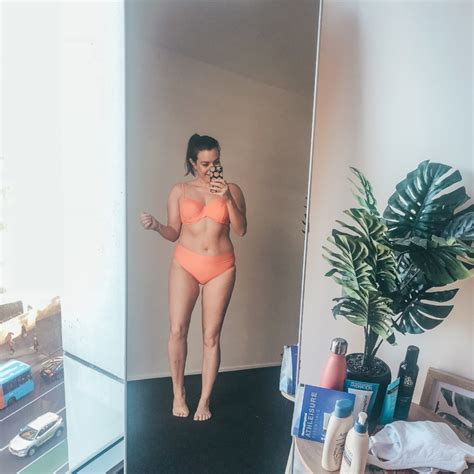 Bikini Confidence How I Do My Best To Feel Confident In A Bikini The Modern Girl