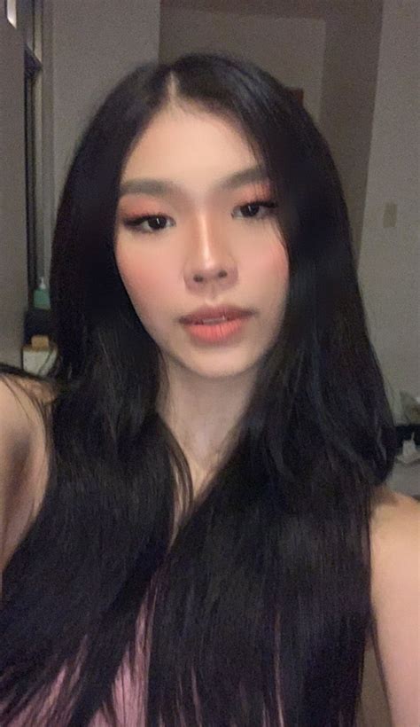 ᡣ𐭩 Pretty brunette Pretty babe Stacey