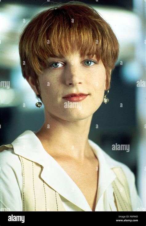 Bridget fonda single white female hi-res stock photography and images ...