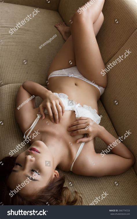 Sexy Asian Woman Lingerie Posing On 스톡 사진 Shutterstock