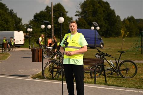 Bon szkolny dla każdego ucznia Ministerstwo ogłosiło nowy program