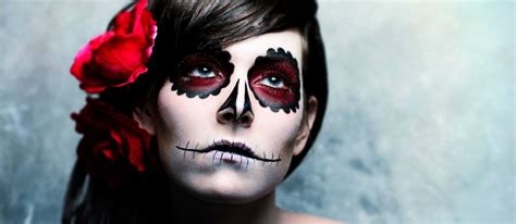 Halloween Make Up Il Teschio Messicano Seducente In Modo Spaventoso