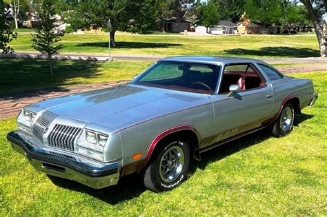 1976 Oldsmobile Cutlass Supreme 4 Door