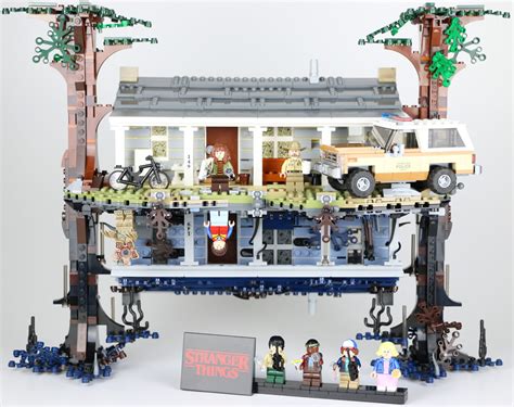 LEGO Stranger Things The Upside Down 75810 erhältlich Alle Bilder und