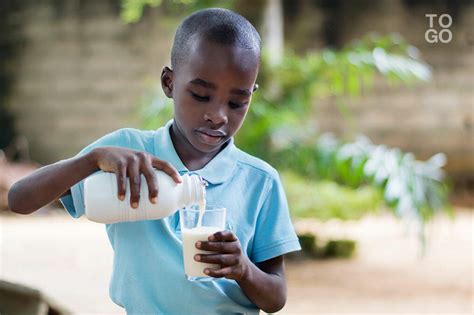 Vers Linstitutionnalisation Du Programme De Cantines Scolaires