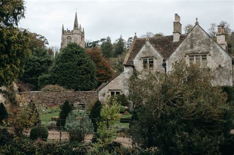 Castle Combe Cotswolds Visiting Guide - thewildlylife.com