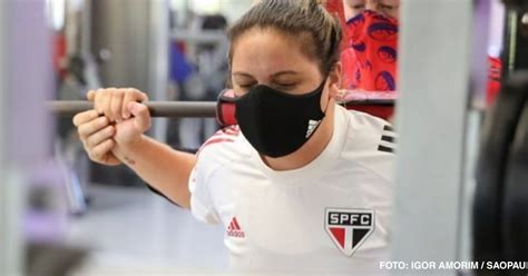 Futebol Feminino Treino Tático Técnico E Físico Em Cotia