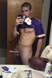 Naked Guys Selfies In The Mirror LPSG