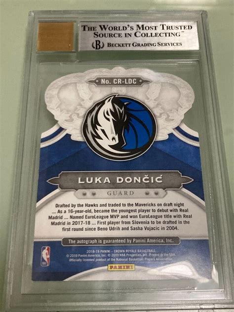 18 19 Panini Crown Royale Luka Doncic RC Rookie Crown Auto Red 99 BGS9