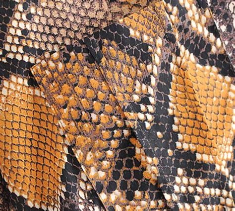 Стильная Свободная блузка со змеиным принтом, большие размеры, с ...