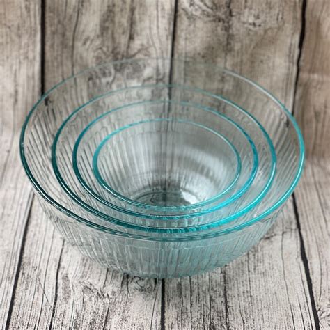 Pyrex Sculptured Clear Nested Mixing Bowls Etsy