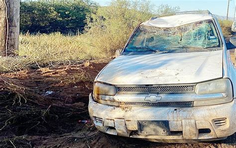 Se Vuelca Rumbo A Corralitos Por Ir A Exceso De Velocidad