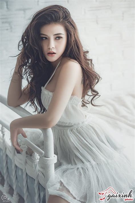 Ngắm Gái Xinh Gợi Cảm Trên Giường Ngủ Hình Sex Hình Gái Xinh Sexy