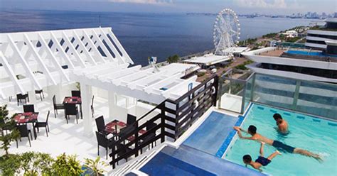 Top 5 Best Hotels Near Manila Bay and SM Mall of Asia