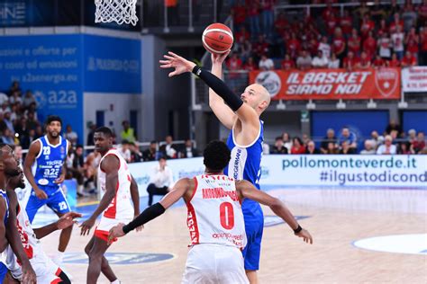 Basket Brescia Si Aggiudica Il Derby Lombardo Con Varese In Serie A