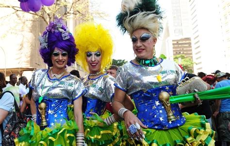 Fotos Qual é a melhor fantasia da Parada Gay de São Paulo Vote UOL Notícias