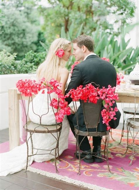 Cómo tener una decoración de impacto con bugambilias Nupcias Bodas