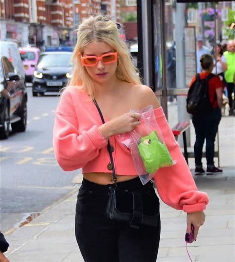 Lottie Moss Hot The Fappening Leaked Photos