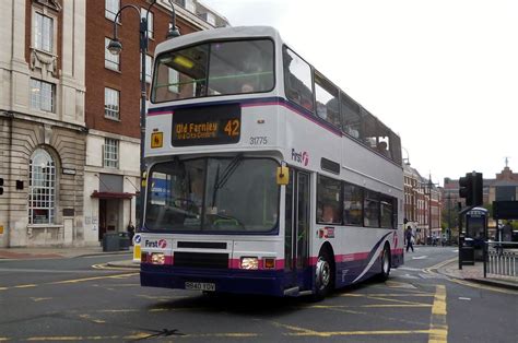 R Yov First Leeds Volvo Olympian The Summer School Flickr