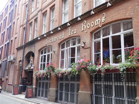 マンチェスター｜リッチモンド ティールームズ Richmond Tea Rooms｜カフェ巡り｜アリスインワンダーランドがテーマ 口コミ ...