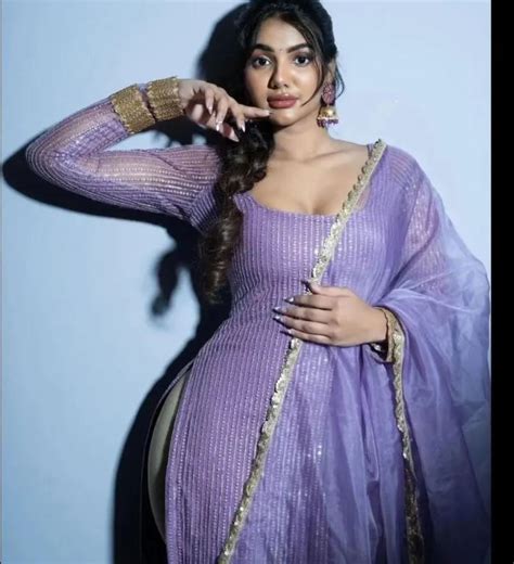 Hey Dear Let S Fun Tonight Hot Horny Call Girl Dhaka