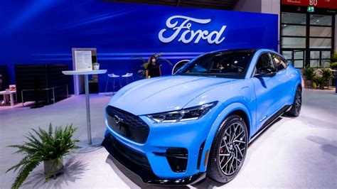 Ford Loses Billions On Electric Cars, Embraces Hybrids