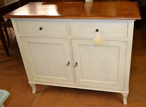 Credenza Con Gambe A Sciabola Bicolore Con Ante E Cassetti Art Cred