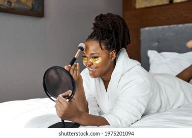 8 Hundred Nude Side View Lying Royalty Free Images Stock Photos Pictures Shutterstock