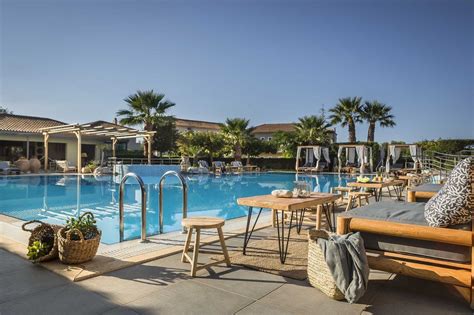 Avithos Hotel in Svoronata, Kefalonia | Greeka