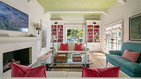 An Inside Look Into Emma Stones L.A. Mansion Listed at $3.995M - Dengarden