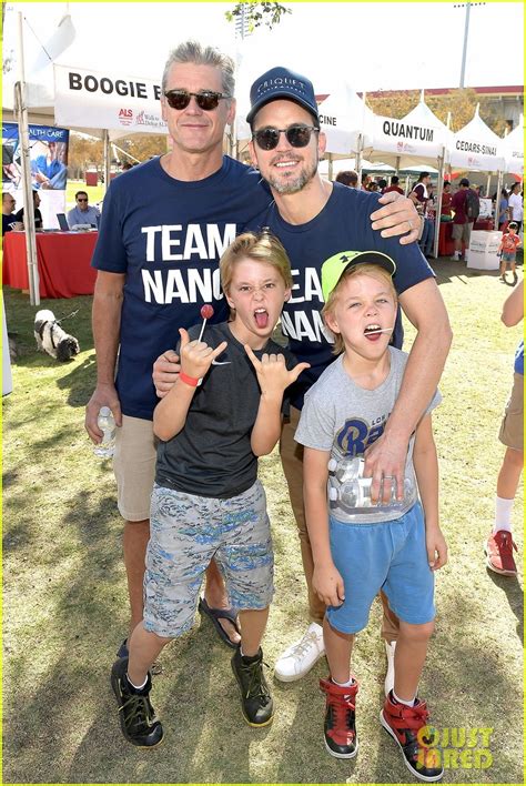 Matt Bomer Shares New Family Photo Featuring His Three Kids!: Photo