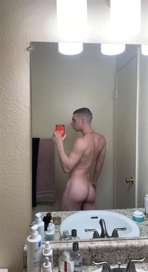 Spread These Cheeks Nudes NSFW GAY NUDE PICS ORG