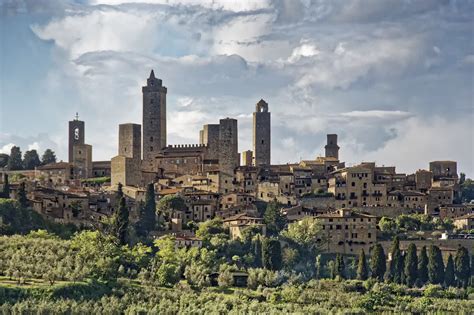 Vernaccia Di San Gimignano DOCG A Sprinkle Of Italy