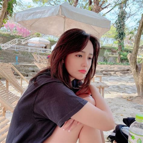 Sao Vi T B O Thanh L I Mu N Ti P Ph Ng Mai B C L A V I Bikini