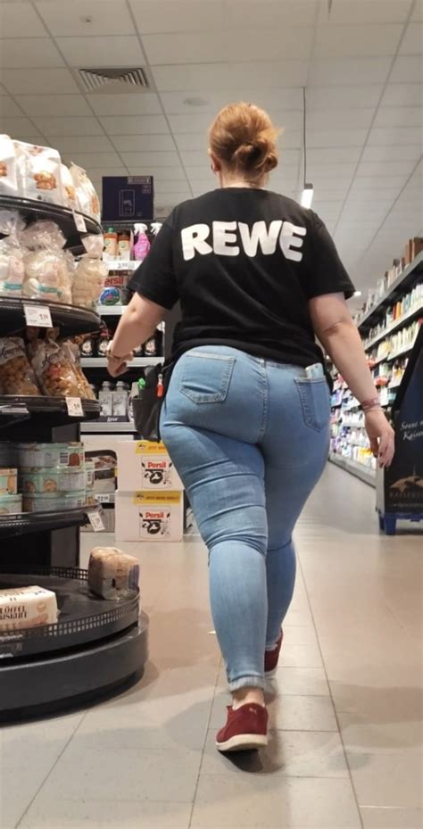 A BRUNETTE PAWG WORKER AT REWE NON OC Tight Jeans Forum