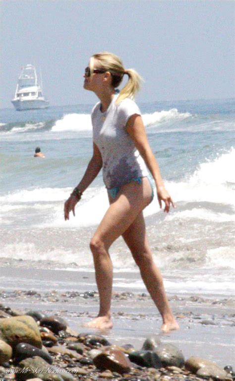 MRSKIN Celebrity Actress Reese Witherspoon Paparazzi Bikini Beach Photos