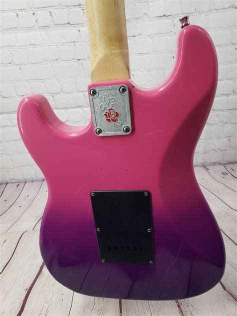 Sx Ge Rock N Rose Strat Style Pink Purple Fade Gypsy Hank S Guitar Shop