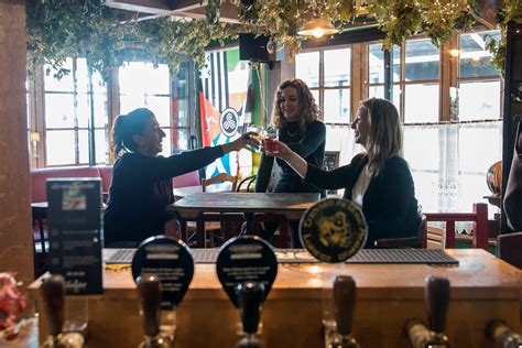 Les Bars Bretons Tavernes Et Pubs De Lorient Bretagne Sud Lorient