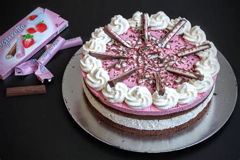 Die Yogurette-Torte vereint die perfekte Geschmackskombination aus ...