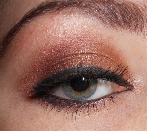 The Tokyo Notebook Sexy And Smouldering Brown Smokey Eye