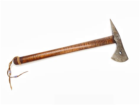 Lot - VINTAGE NATIVE AMERICAN STYLE SPIKED HUNTING TOMAHAWK