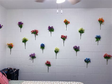 A DIY Flower Wall at Home - This Is Noelle