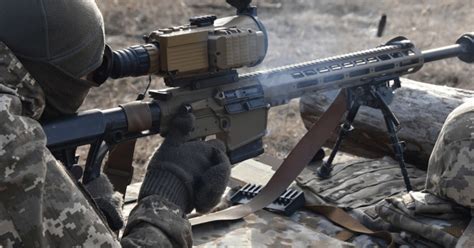 UAR-10 и UAR-15: Какими винтовками Украина собирается защищаться от ...