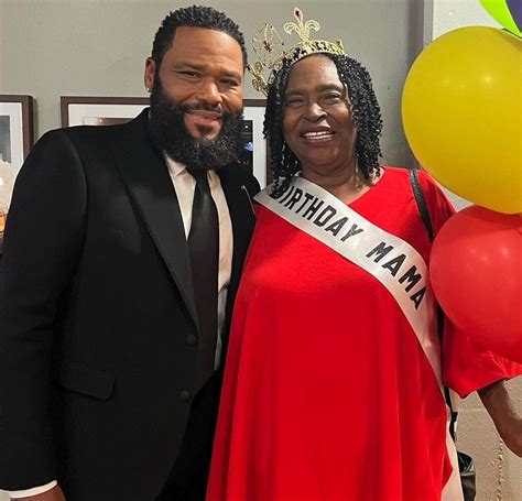 How Much Is Anthony Anderson's Mother Worth?