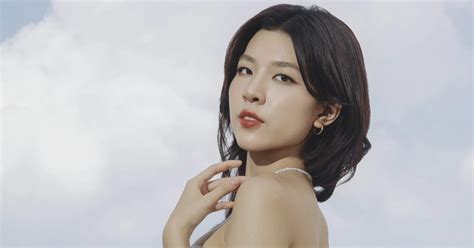 Hot girl Vietnam Idol Lamoon trở lại với cú lột xác ngoạn mục gây thổn thức cho khán giả