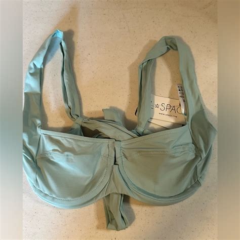 L Space Swim Nwt Lspace S Camellia Bikini Top Poshmark
