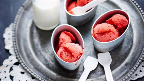 Glace aux framboises au lait ribot facile découvrez les recettes de