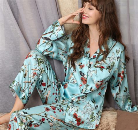 Womens 100 Pure Mulberry Silk Pajamas Set Floral Print Silk Sleepwear